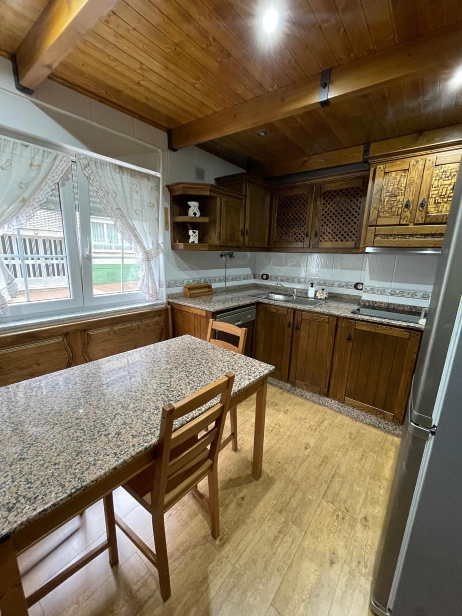 Cerredo Apartamento La Veiga מראה חיצוני תמונה